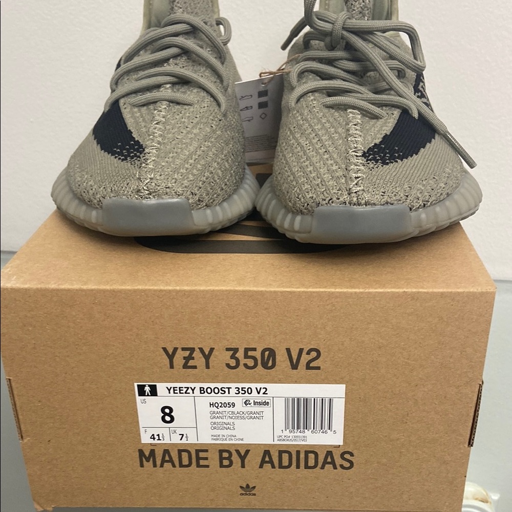 Adidas Yeezy Boost 350 V2 - Size 8 - Olive Green
